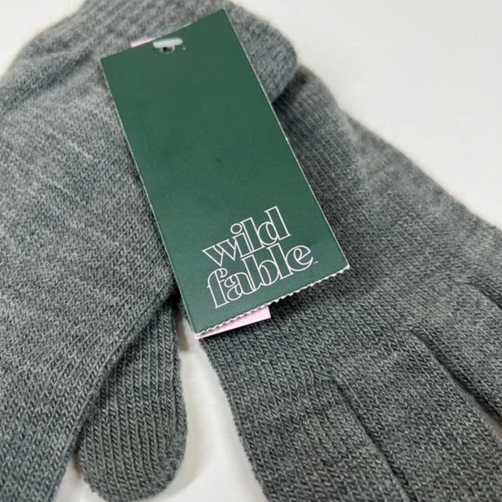 Wild Fable Gray Winter knit Gloves Touchscreen Compatible one size